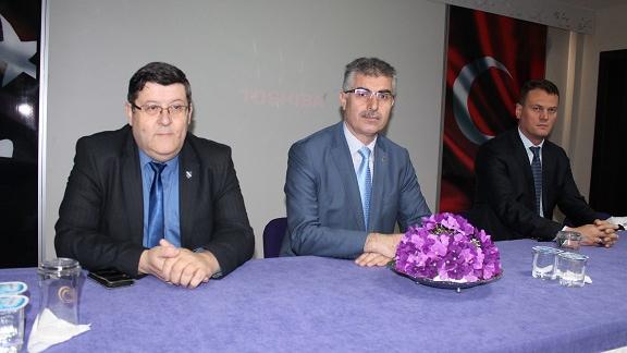 İlçe Milli Eğitim Müdürümüz Sayın Ercan GÜLSUYU´nun Aday Öğretmenlerle Toplantısı