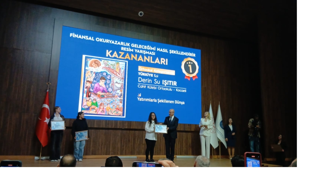 Birincilik Cahit Külebi'den, Ödül Bakan Şimşek'ten
